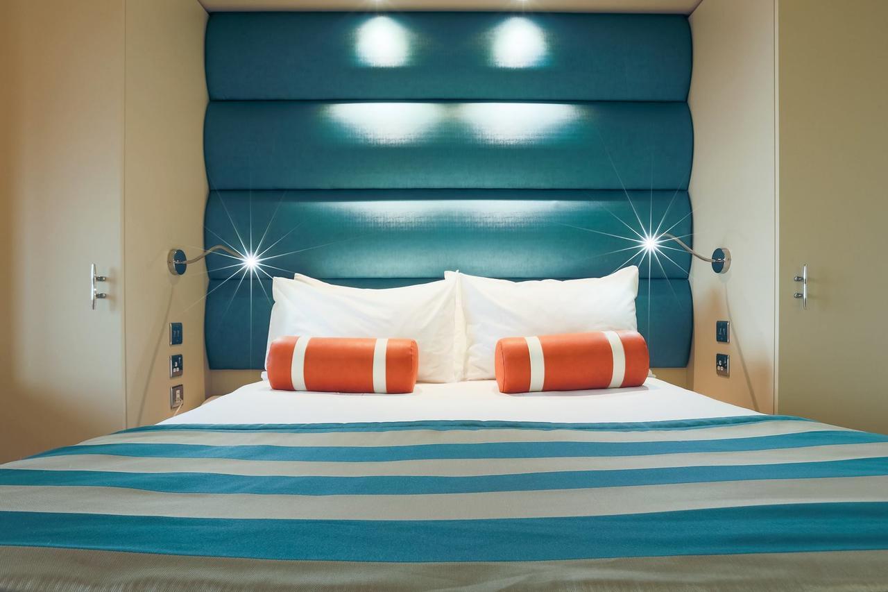 Rnli College Hotel Пул Екстериор снимка