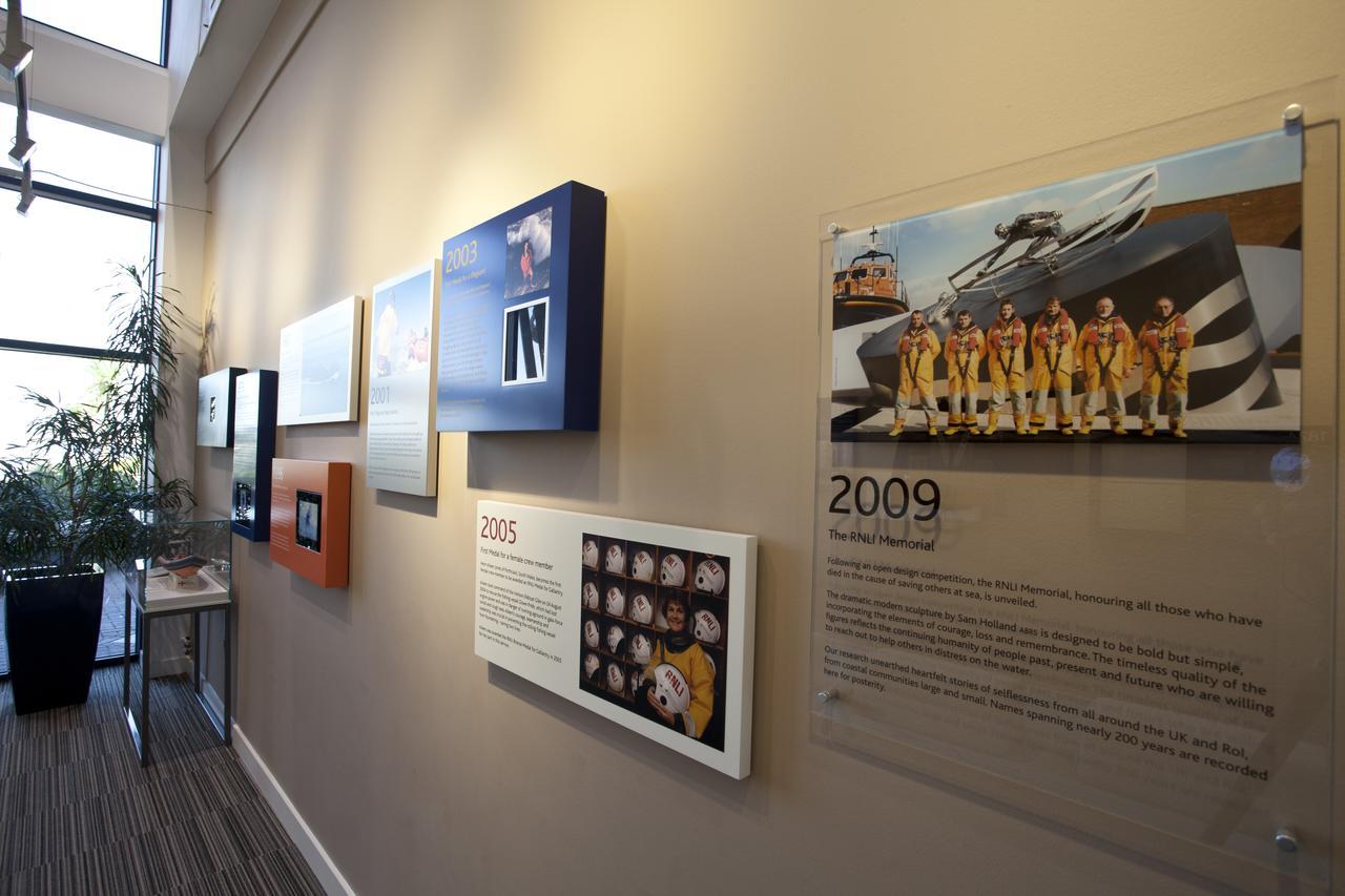 Rnli College Hotel Пул Екстериор снимка